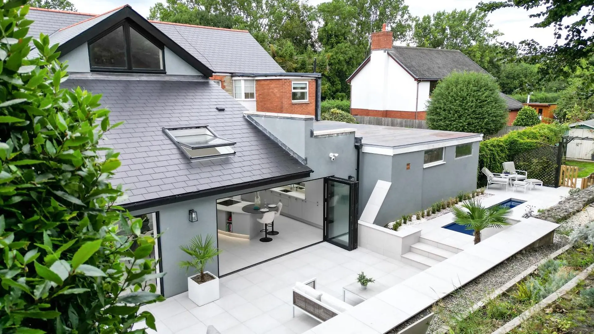 Villa Hotel Feel Celebrity Style - 6 Parking Spaces - Pet Friendly - Very Private Cardiff