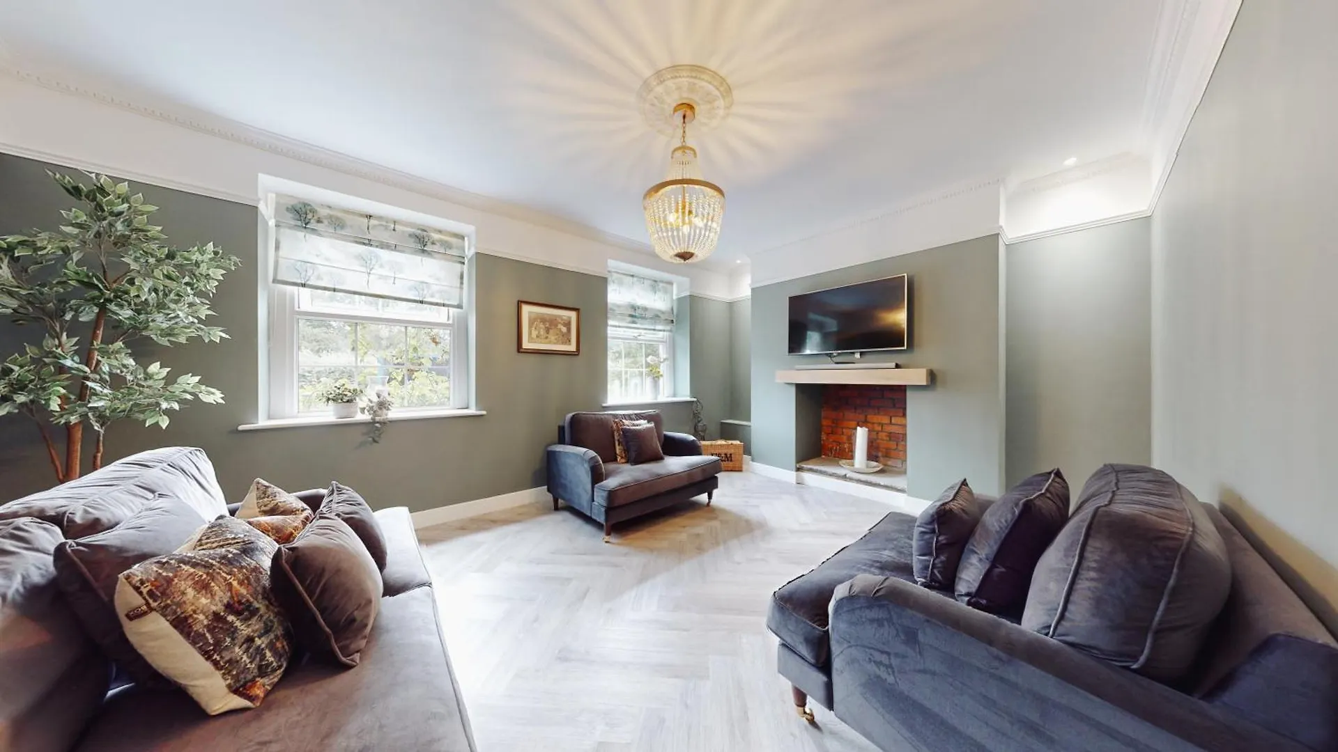 Hotel Feel Celebrity Style - 6 Parking Spaces - Pet Friendly - Very Private Cardiff Villa