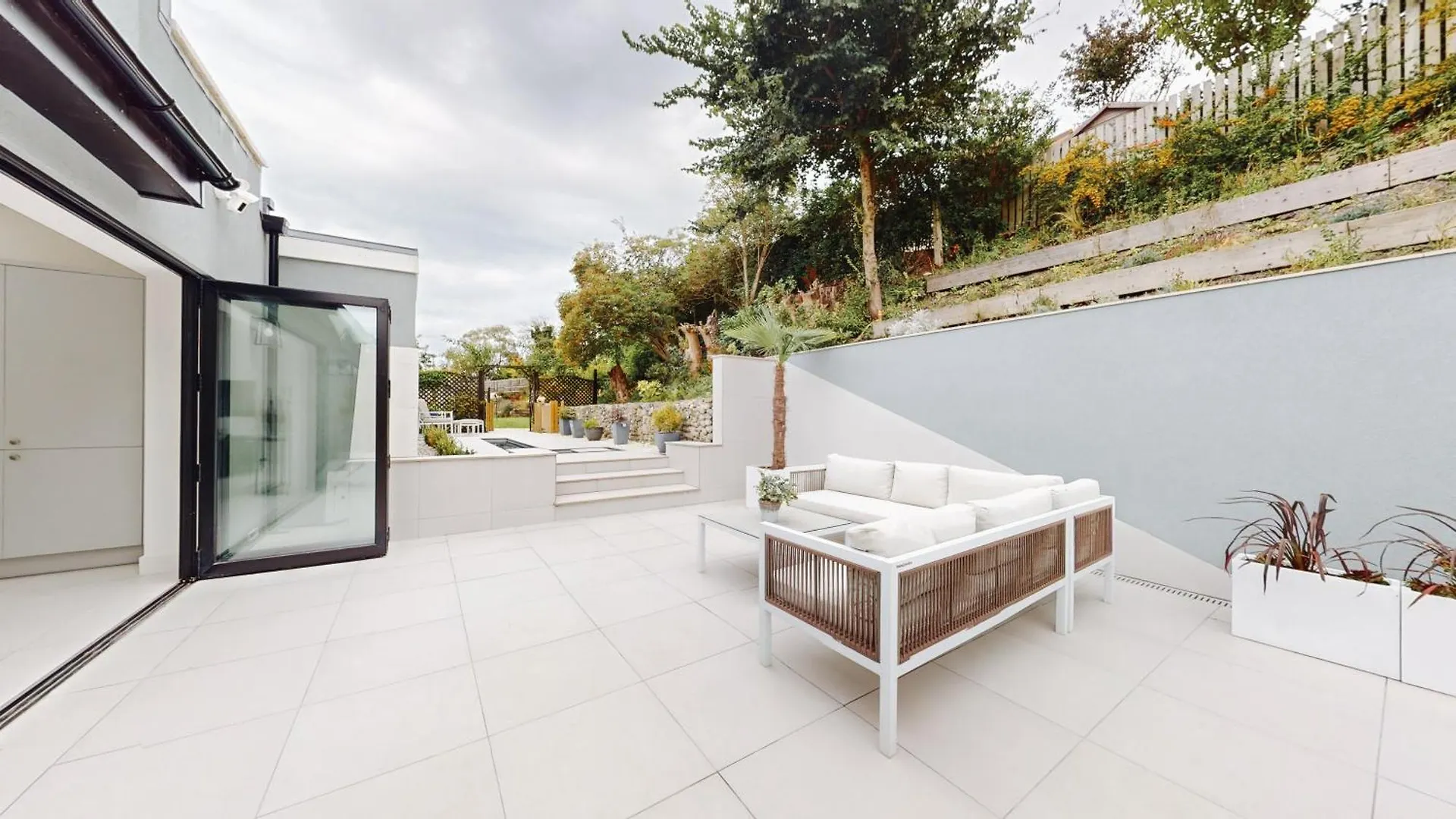 Hotel Feel Celebrity Style - 6 Parking Spaces - Pet Friendly - Very Private Cardiff 0*,