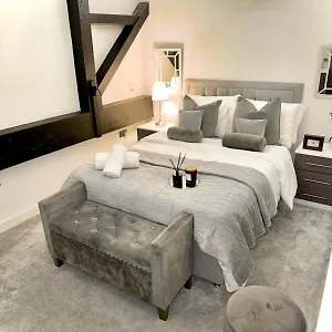 https://new-luxury-2-bed-penthouse.yorkshirehotels.net