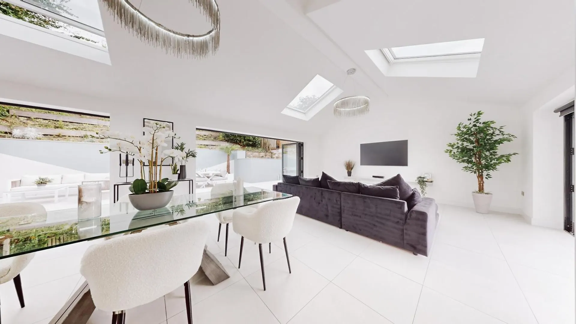 Villa Hotel Feel Celebrity Style - 6 Parking Spaces - Pet Friendly - Very Private Cardiff United Kingdom